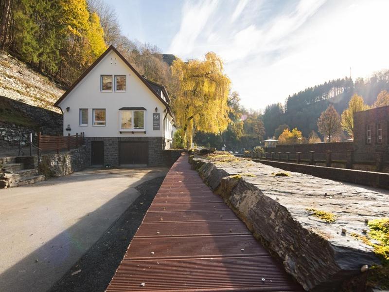 Zur Altstadt Monschau Luaran gambar